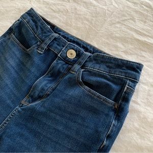 American Eagle Dream Super High-Waisted Jegging